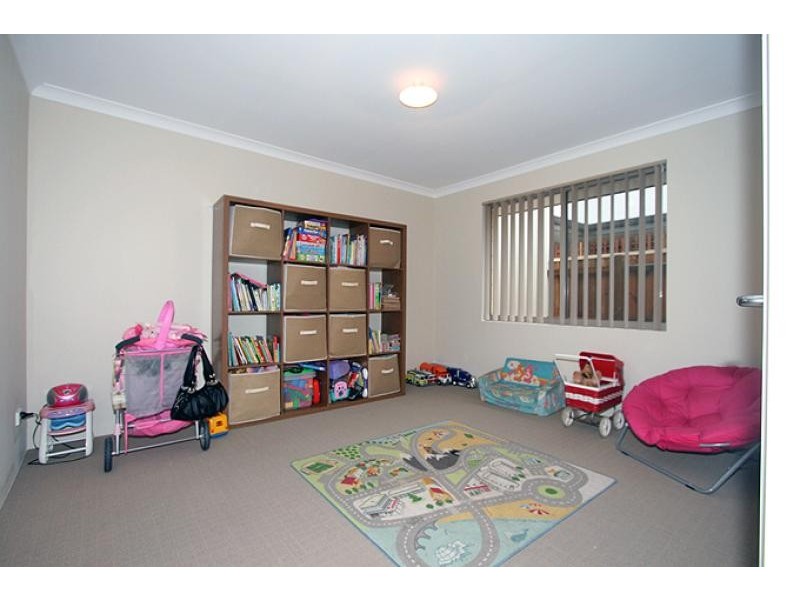 7 Tectona Way, Halls Head WA 6210
