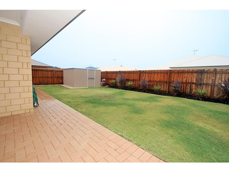 7 Tectona Way, Halls Head WA 6210