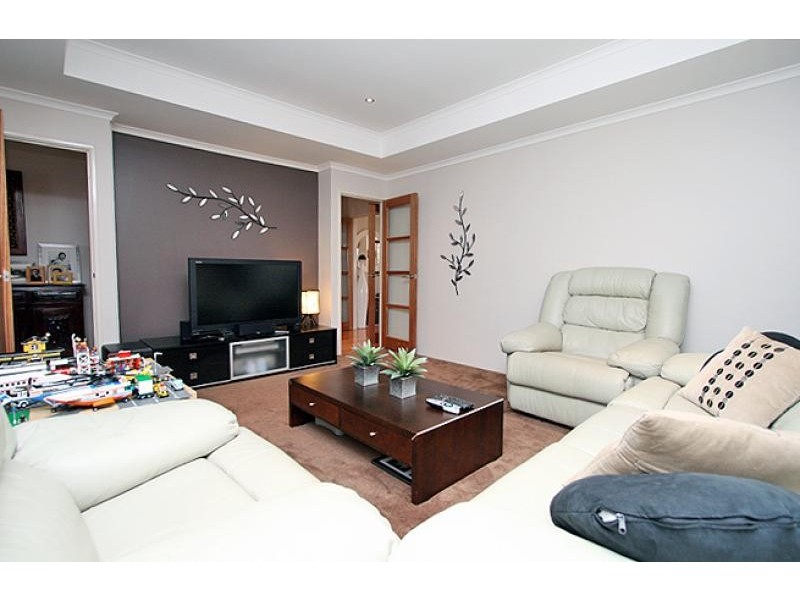 7 Drosera Turn, Halls Head WA 6210