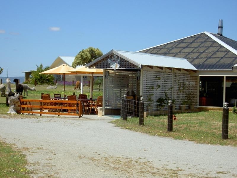 899 Elliott Road, Keysbrook WA 6126