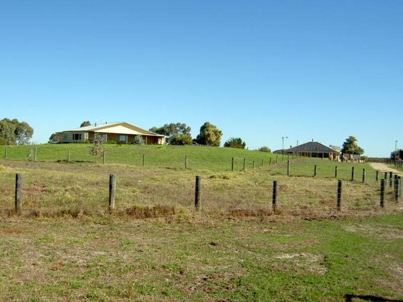 899 Elliott Road, Keysbrook WA 6126