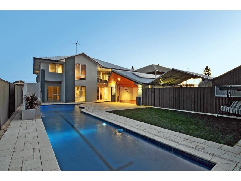 4 Orion Road, Mandurah WA 6210