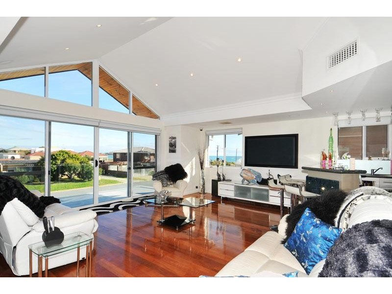4 Orion Road, Mandurah WA 6210