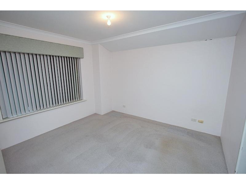 15 Mekong Way, Greenfields WA 6210