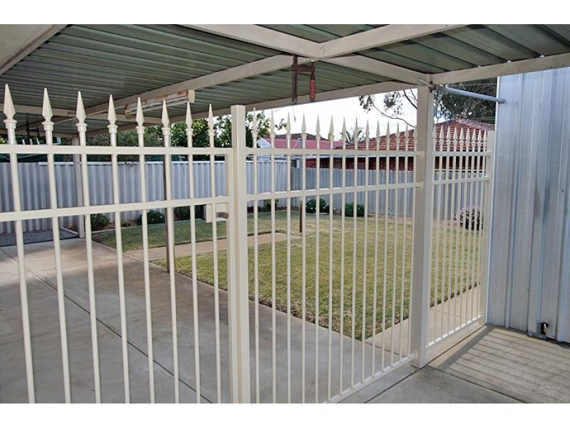 15 Mekong Way, Greenfields WA 6210