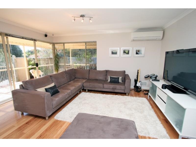 7 Noosa Court, Halls Head WA 6210