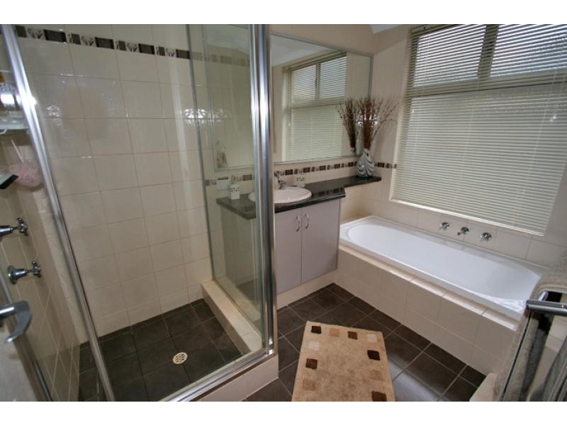 40 Chatsworth Drive, Erskine WA 6210