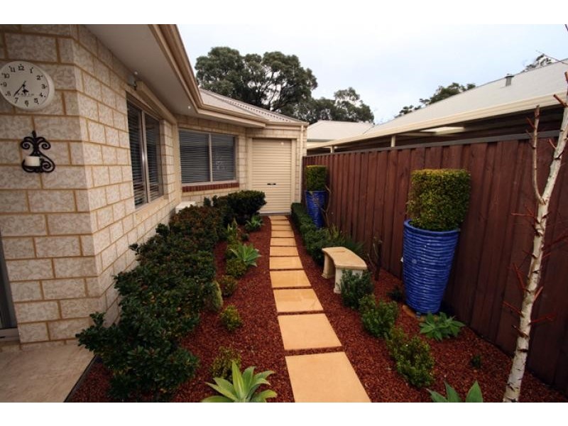 40 Chatsworth Drive, Erskine WA 6210