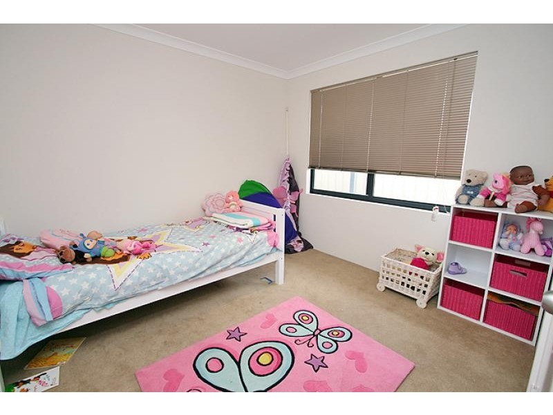 7 Sandbridge Way, Meadow Springs WA 6210