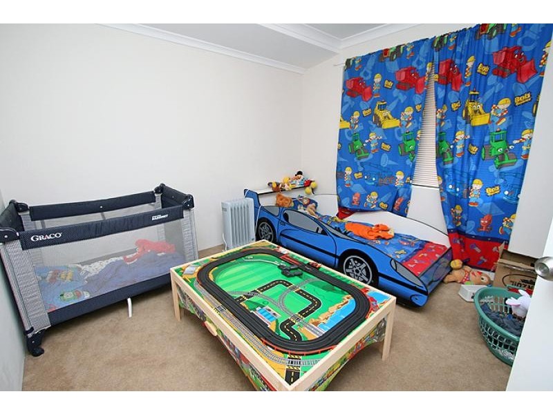 7 Sandbridge Way, Meadow Springs WA 6210