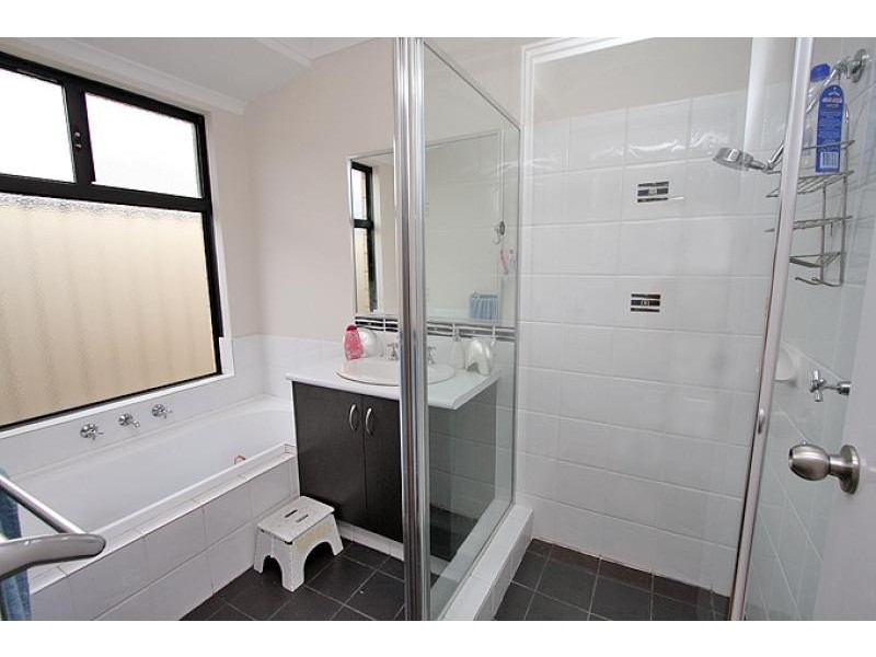 7 Sandbridge Way, Meadow Springs WA 6210