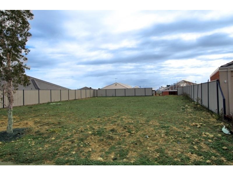 145 Pebblebeach Boulevard, Meadow Springs WA 6210