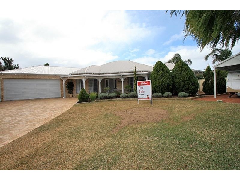 3 Reid Close, Halls Head WA 6210