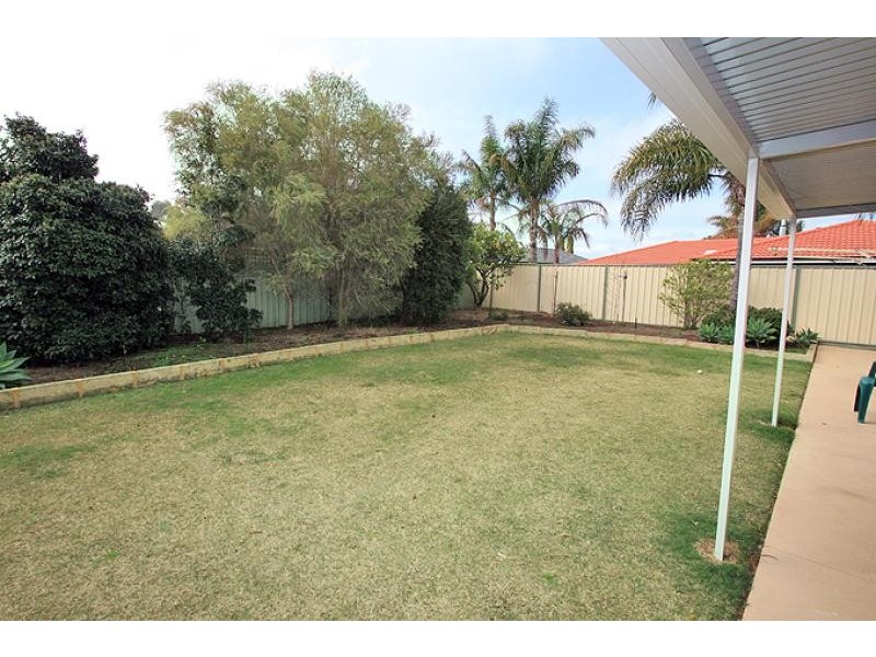 3 Reid Close, Halls Head WA 6210