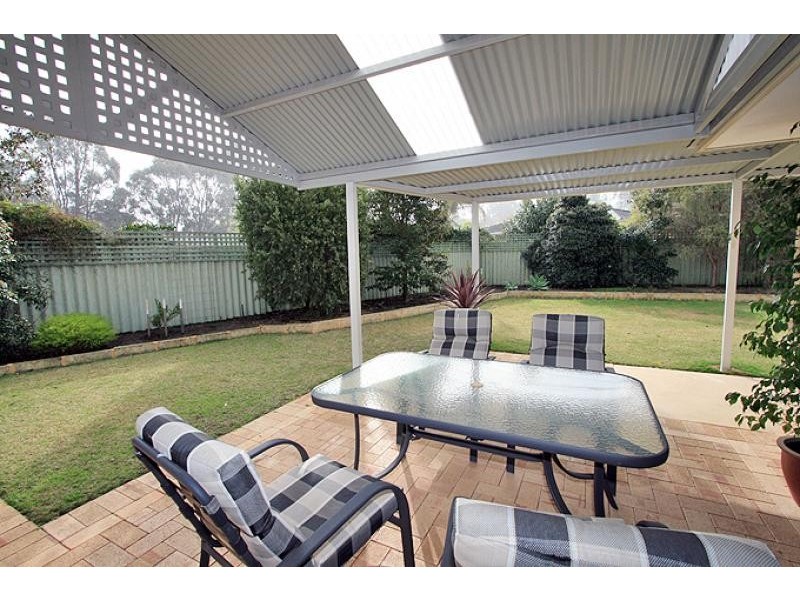 3 Reid Close, Halls Head WA 6210