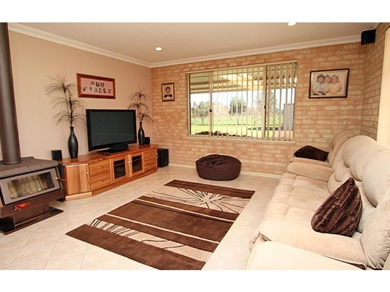 453 Brockman Road, Waroona WA 6215