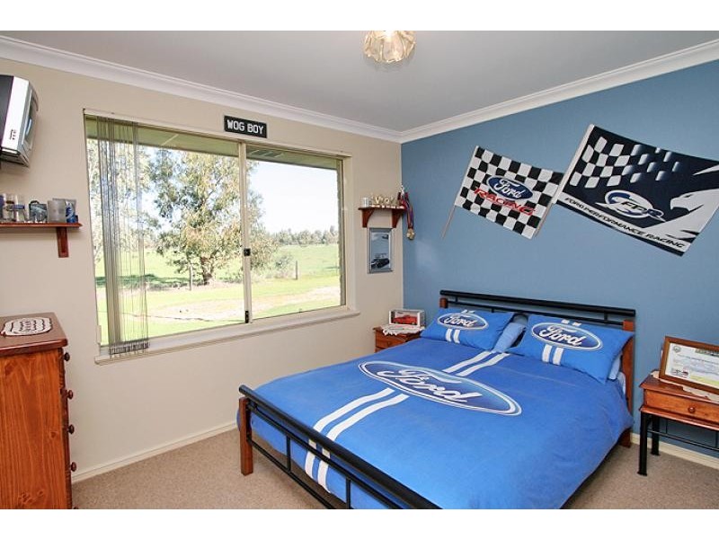 453 Brockman Road, Waroona WA 6215