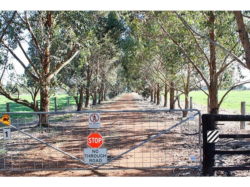453 Brockman Road, Waroona WA 6215