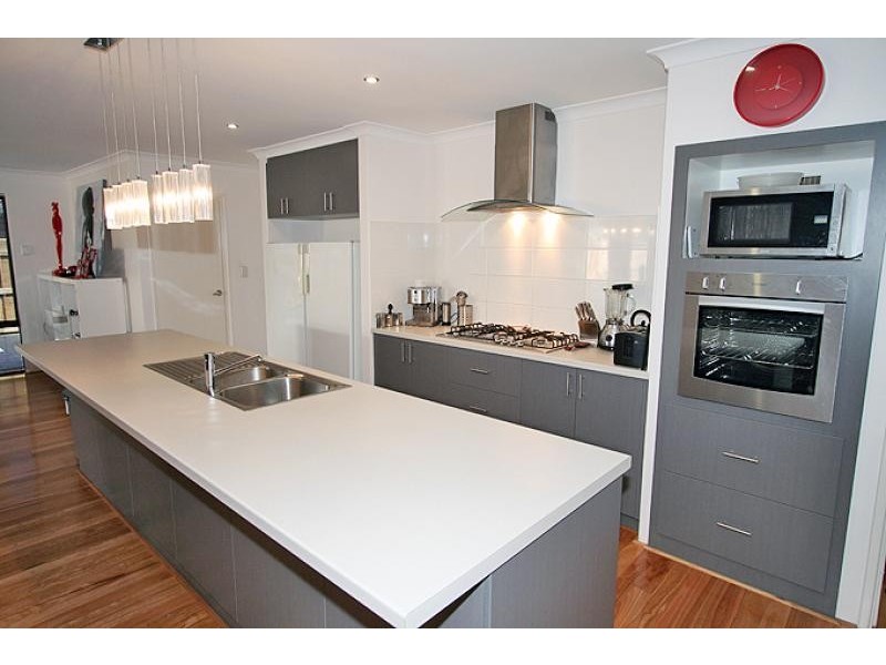 81 Carissa Turn, Halls Head WA 6210