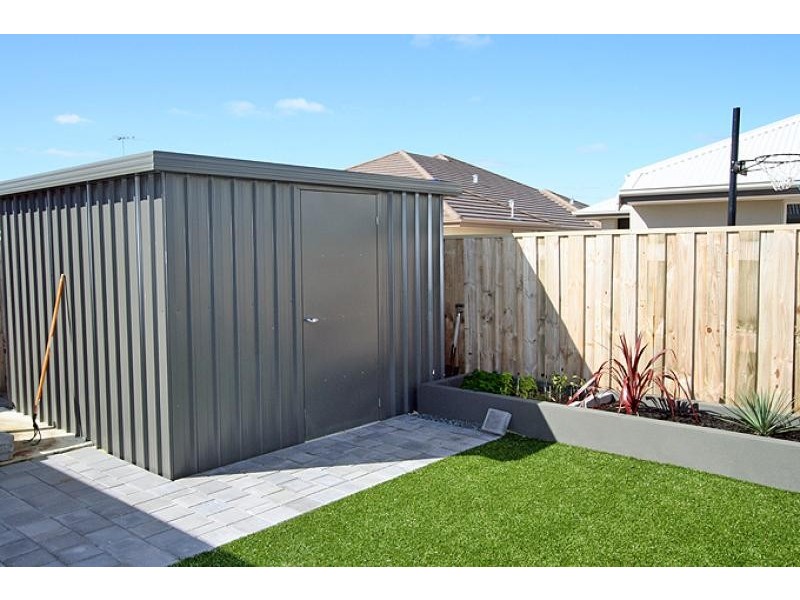 81 Carissa Turn, Halls Head WA 6210