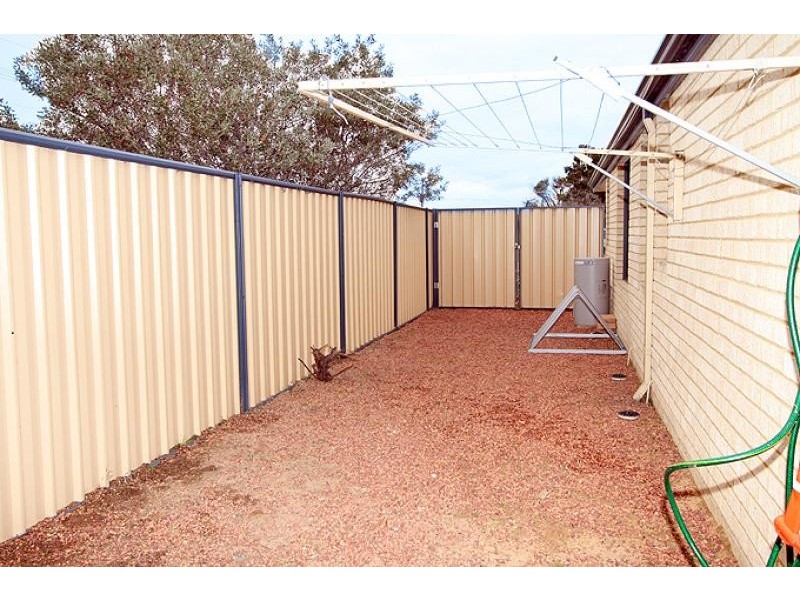 17 Kruger Loop, South Yunderup WA 6208