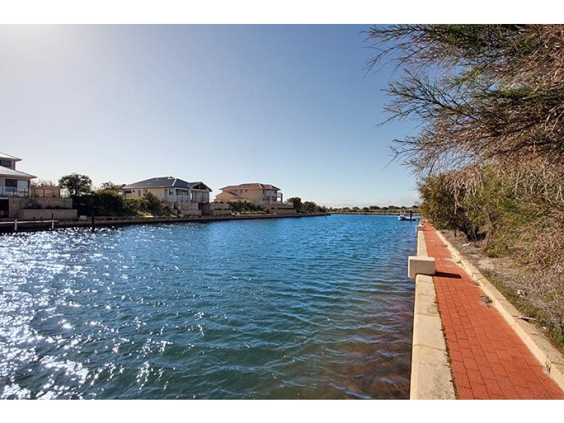 56 Cormorant Key, Wannanup WA 6210