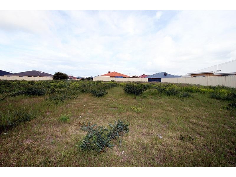 4 Addingham Boulevard, Madora Bay WA 6210