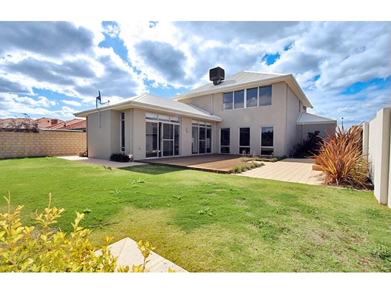 72 Northport Boulevard, Wannanup WA 6210