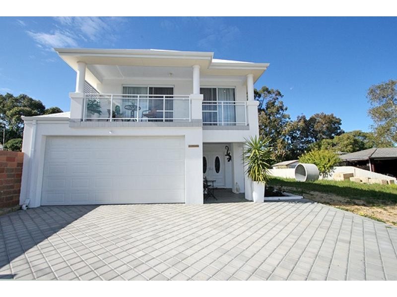 10a Clyde Place, Mandurah WA 6210