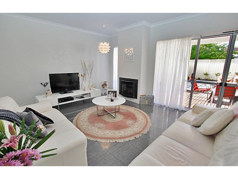 10a Clyde Place, Mandurah WA 6210