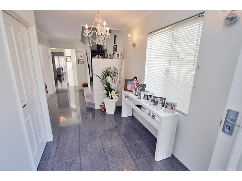 10a Clyde Place, Mandurah WA 6210