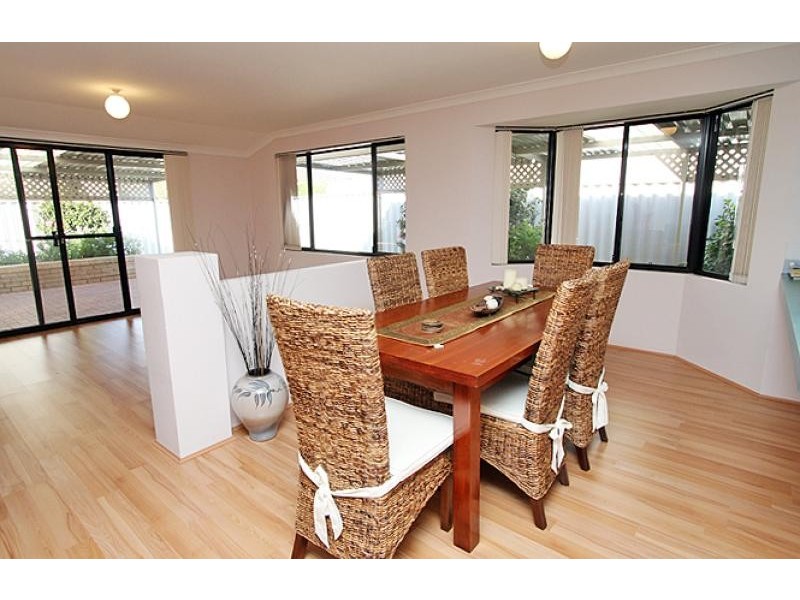 8 Chyverton Corner, Erskine WA 6210