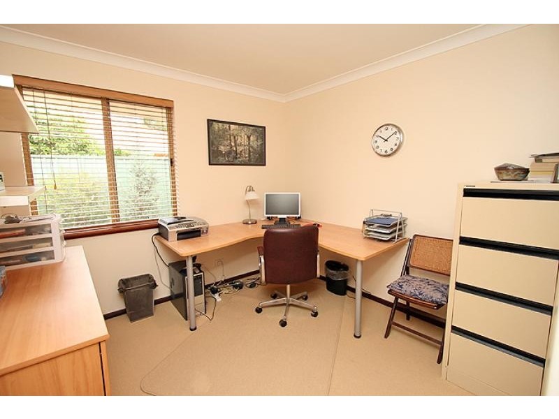 3 Napier Close, Halls Head WA 6210