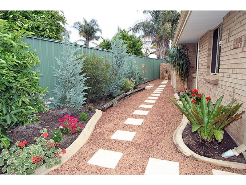 3 Napier Close, Halls Head WA 6210