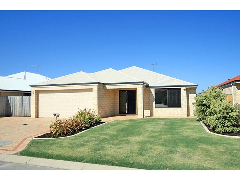 31 Grasshill Grange, Halls Head WA 6210