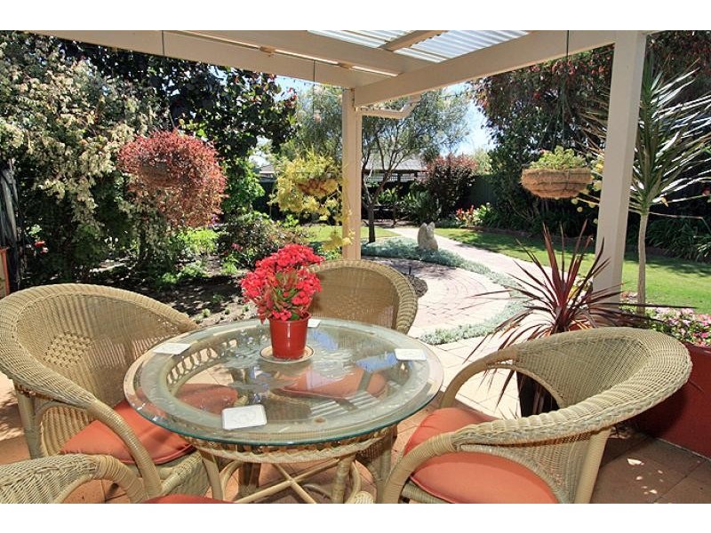 18 Elmore Way, Dudley Park WA 6210