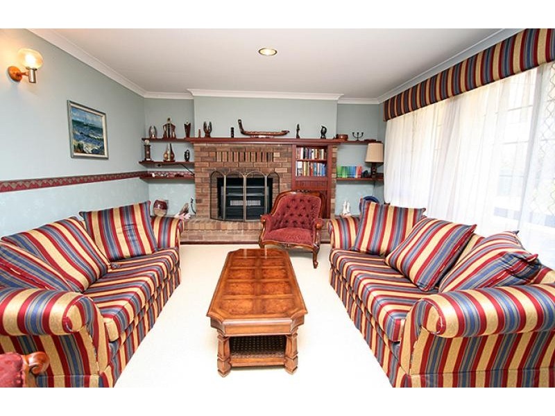 18 Elmore Way, Dudley Park WA 6210