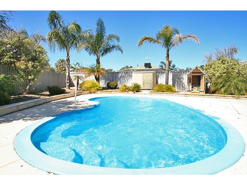 2 Durras Place, Dudley Park WA 6210