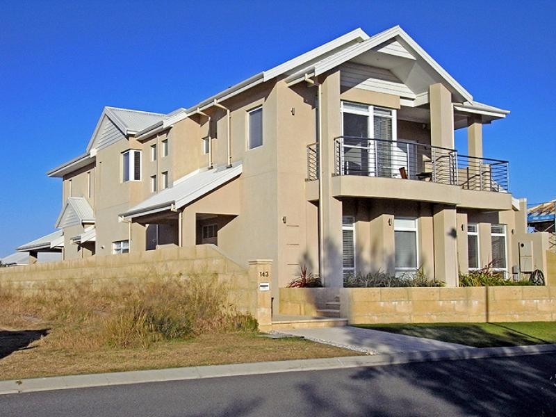 143 Darwin Terrace, Dudley Park WA 6210