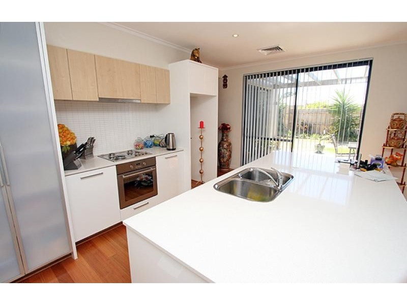 10 Malone Loop, Meadow Springs WA 6210