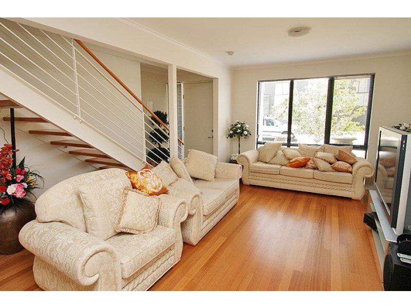 10 Malone Loop, Meadow Springs WA 6210