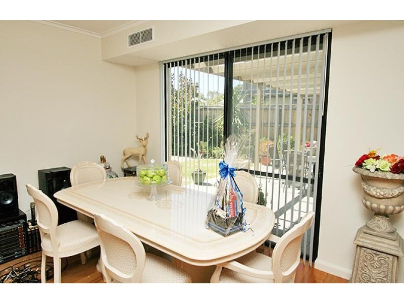 10 Malone Loop, Meadow Springs WA 6210