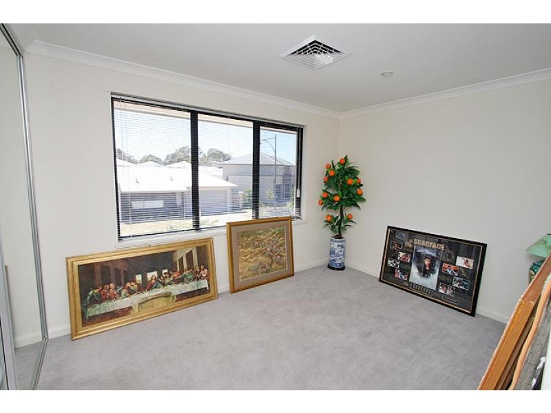 10 Malone Loop, Meadow Springs WA 6210