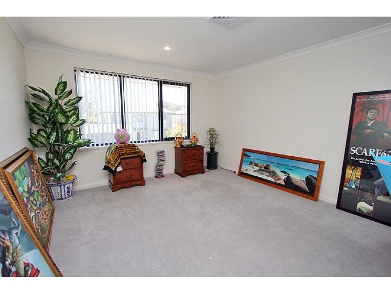 10 Malone Loop, Meadow Springs WA 6210