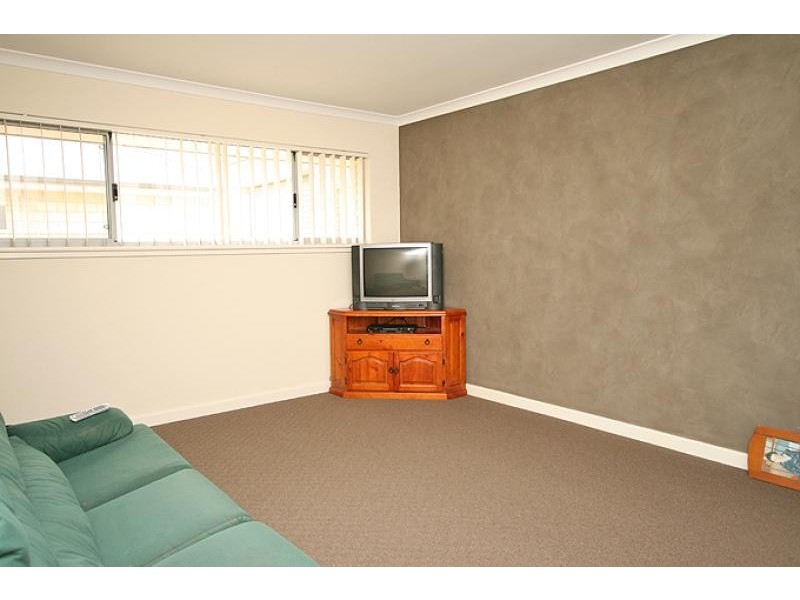 60 Silverton Crescent, Erskine WA 6210