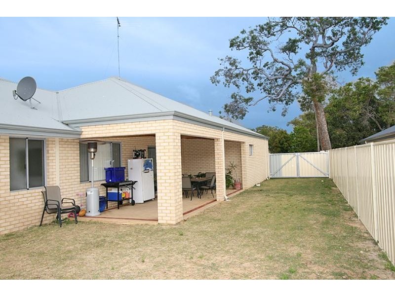 60 Silverton Crescent, Erskine WA 6210