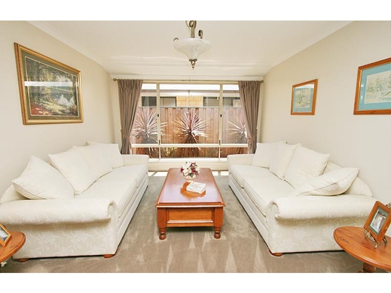 25 Grasshill Grange, Halls Head WA 6210