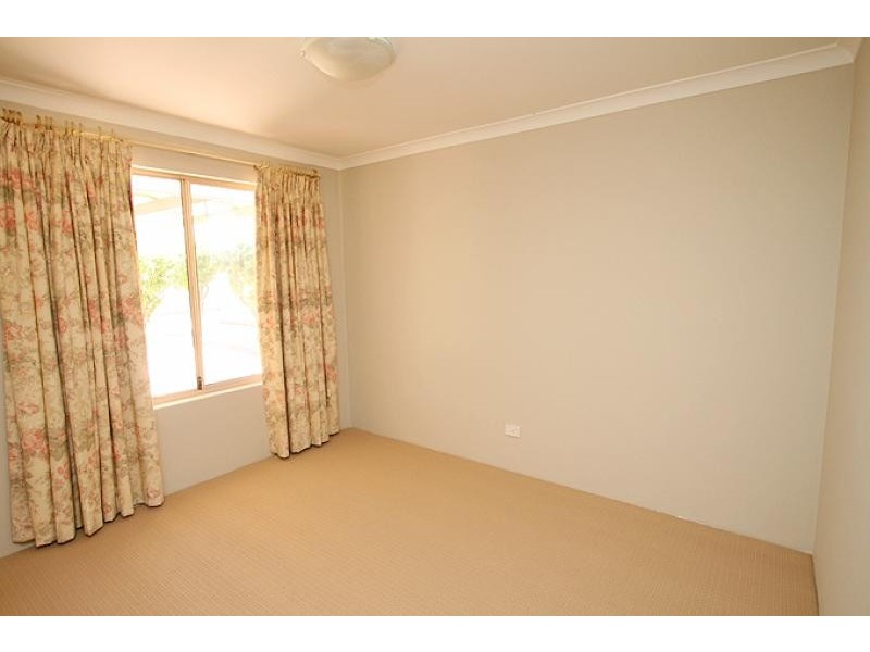 49 Willoughbridge Crescent, Erskine WA 6210