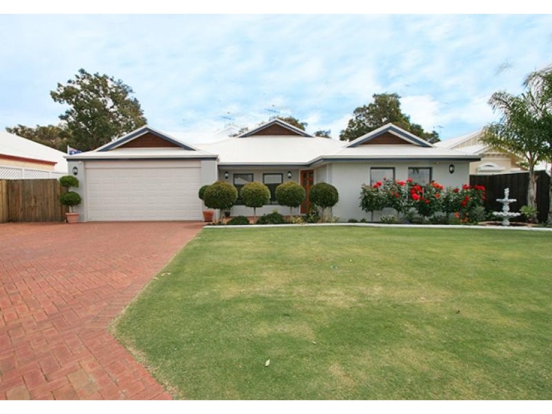 21 Cervantes Drive, Erskine WA 6210