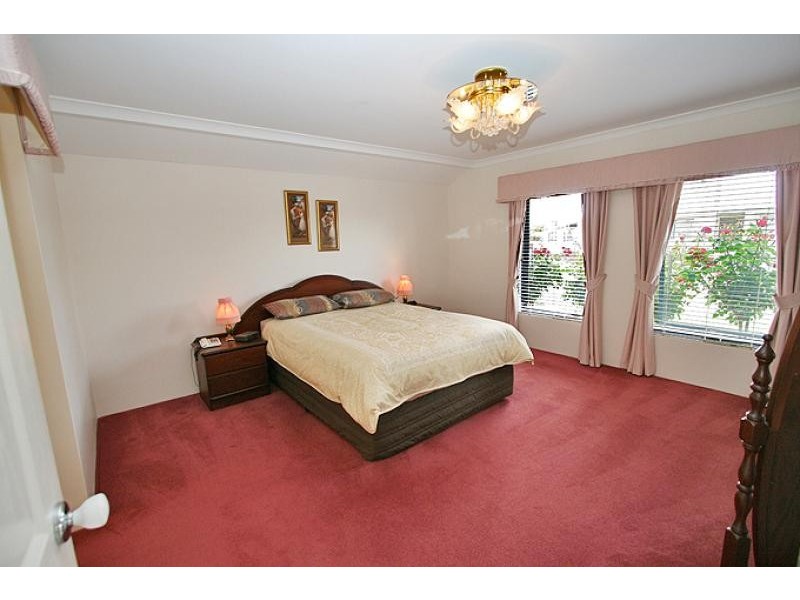 21 Cervantes Drive, Erskine WA 6210